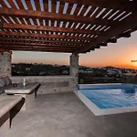 Sunset Views - George Iv, With Private Pool Close To Town