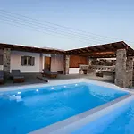Sunset Views - George Iv, With Private Pool Close To Town Villa *