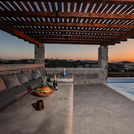Sunset Views - George Iv, With Private Pool Close To Town