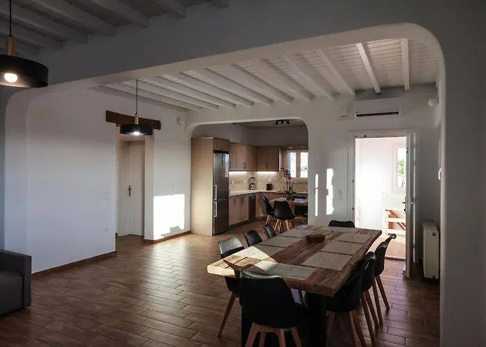 Sunset Views - George Iv, With Private Pool Close To Town فيلة Mykonos Town