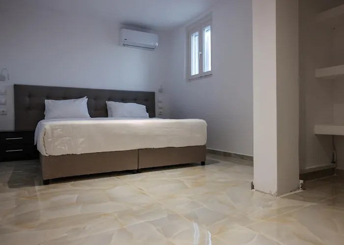 Sunset Views - George Iv, With Private Pool Close To Town Villa