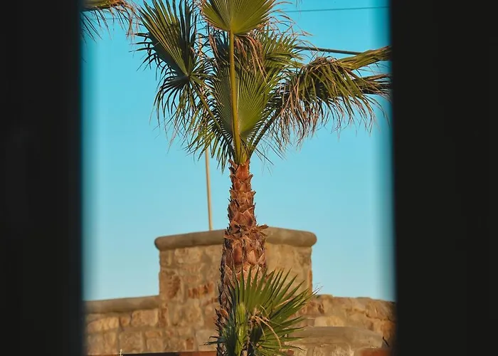 فيلة Sunset Views - George Iv, With Private Pool Close To Town