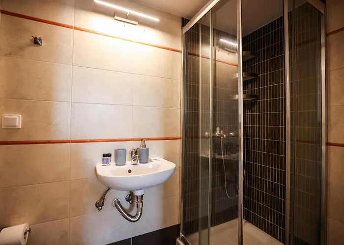 فيلة Sunset Views - George Iv, With Private Pool Close To Town *