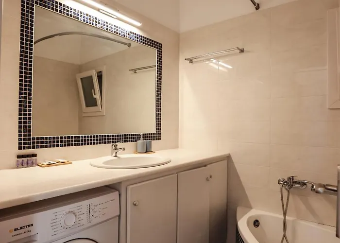 Sunset Views - George Iv, With Private Pool Close To Town فيلة