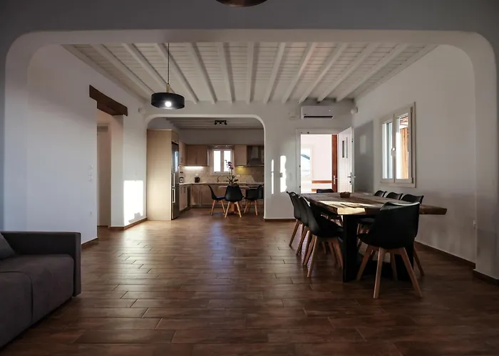 Sunset Views - George Iv, With Private Pool Close To Town فيلة Mykonos Town