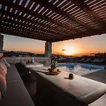Villa Sunset Views - George Iv, With Private Pool Close To Town