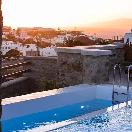 Sunset Views - George Iv, With Private Pool Close To Town فيلة